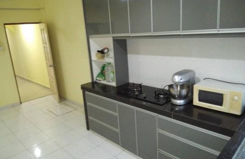 Shah Alam House | 200 m² House ∙ 3 bedrooms ∙ 8 guests