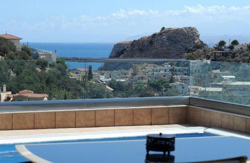 Palaiokastro House | 200 m² House ∙ 3 bedrooms ∙ 6 guests