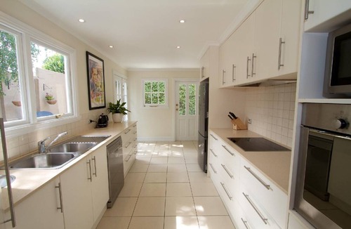 North Hobart House | 200 m² House ∙ 4 bedrooms ∙ 9 guests