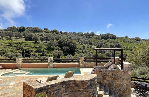 Prodromi House | 200 m² House ∙ 4 bedrooms ∙ 9 guests