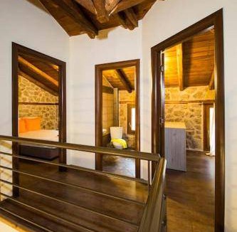 Aristotelis Resort | 200 m² Resort ∙ 4 bedrooms ∙ 7 guests