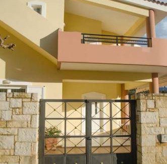 Kato Karouzana Villa | 200 m² Villa ∙ 3 bedrooms ∙ 6 guests