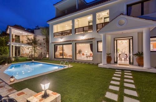 Rodhia Villa | 200 m² Villa ∙ 4 bedrooms ∙ 7 guests