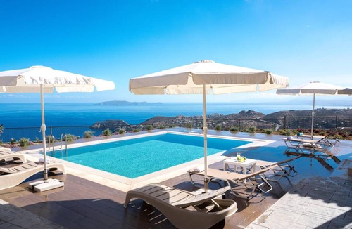 Agia Pelagia Villa | 200 m² Villa ∙ 4 bedrooms ∙ 9 guests