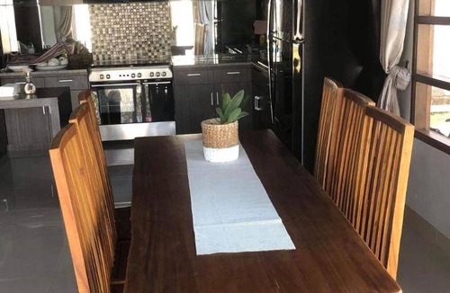 Lombok Villa | 200 m² Villa ∙ 3 bedrooms ∙ 6 guests