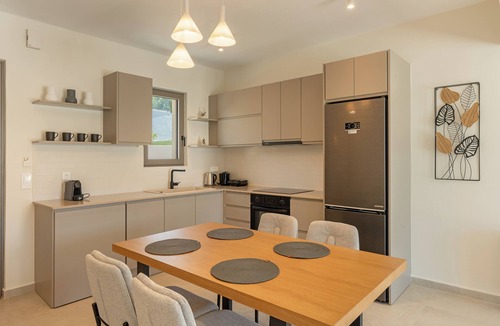 Minia Villa | 200m to the beach | brand new 2024 | Villa Erato - Elysian Villas