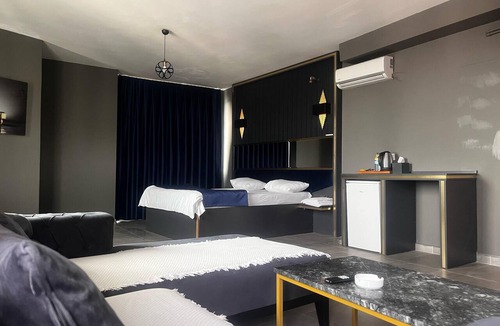 Pendik Apartment | 216 Hill