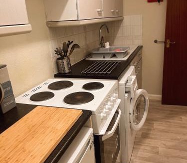 Kelso Apartment | 22 Inch Road