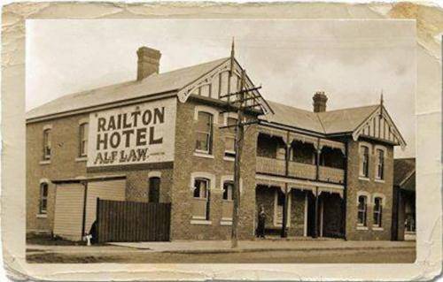 Railton Hotel | 22 m² Hotel ∙ 5 guests