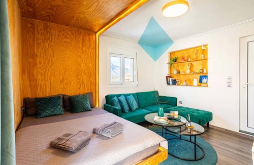 Kalamata House | 22 m² Loft ∙ 2 guests