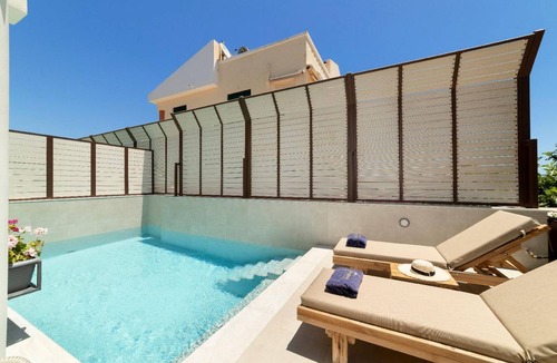 Koutsouras House | 220 m² House ∙ 5 bedrooms ∙ 14 guests