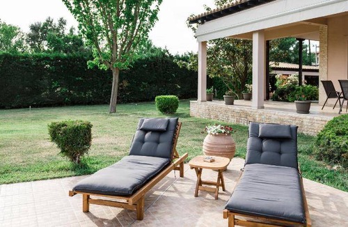 Alexandroupoli Resort | 220 m² Resort ∙ 3 bedrooms ∙ 6 guests