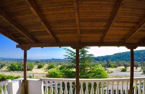 Dirfys-Messapia Villa | 220 m² Villa ∙ 4 bedrooms ∙ 8 guests