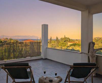 Akrata Villa | 220 m² Villa ∙ 4 bedrooms ∙ 11 guests