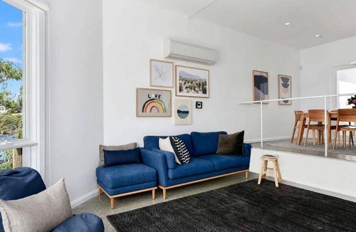 Sandy Bay House | 225 m² House ∙ 3 bedrooms ∙ 6 guests