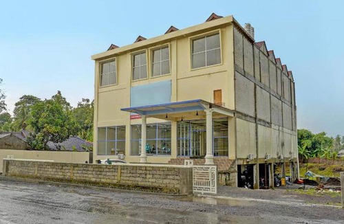 Sumberasri Hotel | 25 m² Hotel ∙ 2 guests