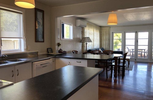 Ngongotaha Bed & Breakfast | 255 m² Bed and breakfast ∙ 4 bedrooms ∙ 127 guests