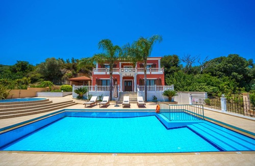 Polemarchi Villa | 260 m² Villa ∙ 3 bedrooms ∙ 6 guests