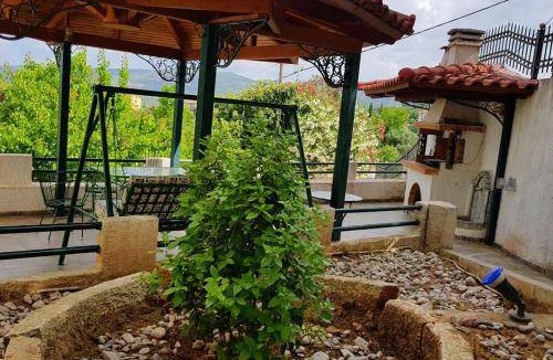 Archaia Olympia House | 280 m² House ∙ 4 bedrooms ∙ 9 guests