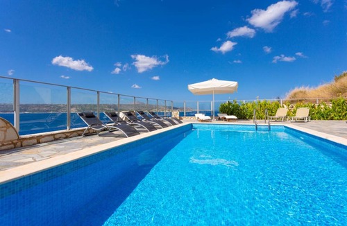 Katochori Villa | 280 m² Villa ∙ 5 bedrooms ∙ 12 guests