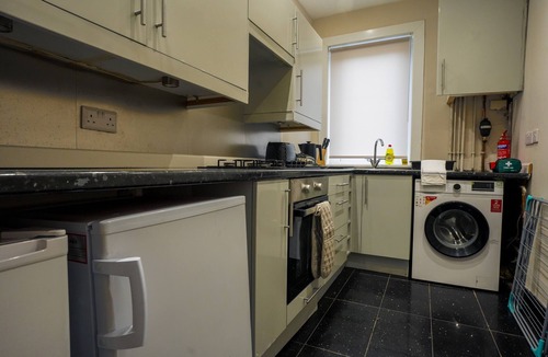 North Glasgow Apartment | 2BR Flat At Caledonia Luxe Stays Glasgow
