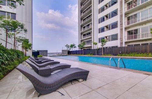 Cikarang Apartment | 2BR Orange County With Free Parking and Rooftop Pool