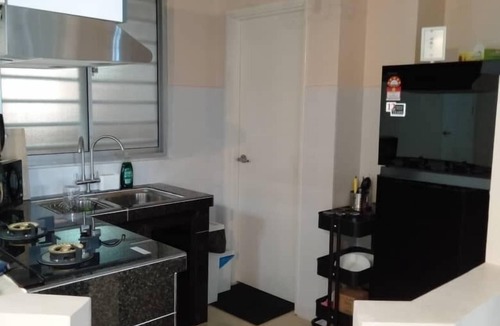 Subang Jaya House | 2D1B FULLY FURNISHED CONDO at RHYTHM AVENUE USJ19 hosted by TJ SPEAKEASY
