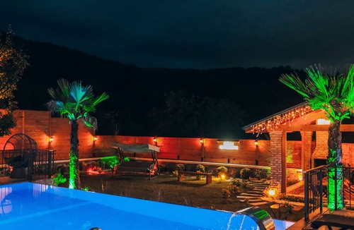 Sapanca Villa | 3+1 Holiday Villa with Heating Pool-Private Pool, Luxury, Fireplace, 7 Persons