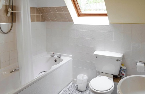 Lairg Cottage | 3 bedroom accommodation in Rosehall, near Lairg