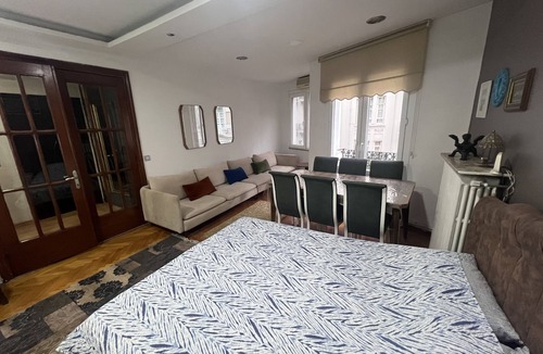 Osmanbey House | 3 Bedroom Apartment Luxury Furnished Nişantaşı Only 20 meters to Metro