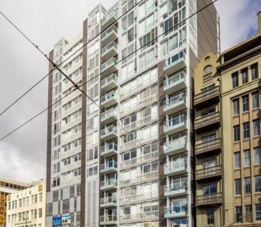 Te Aro Apartment | 3-Bedroom CBD Elevate Apartment