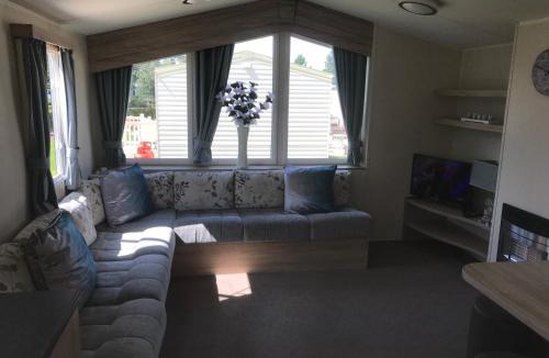Prestonpans Apartment | 3 bedroom deluxe caravan