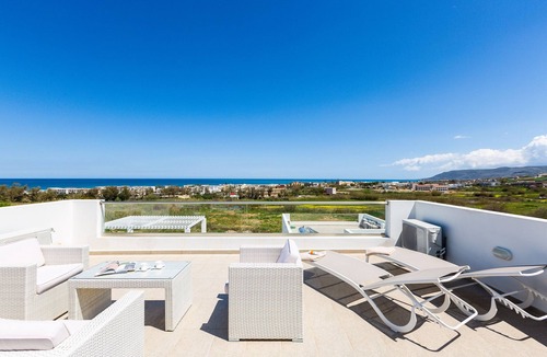 Kavros House | 3-bedroom villa close to the beach at Triton SeaView Villas with common poolS