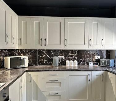 Largs Apartment | 3 double bedroom spacious flat