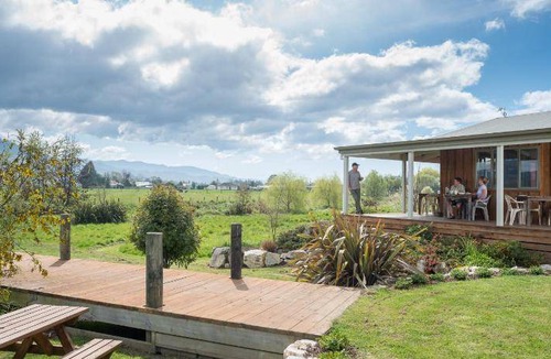 Riwaka Cabin | 30 m² Lodge ∙ 7 guests