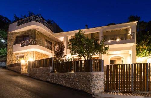 Amari Villa | 319 m² Villa ∙ 6 bedrooms ∙ 12 guests