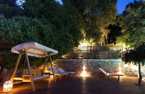 Amari Villa | 319 m² Villa ∙ 6 bedrooms ∙ 12 guests