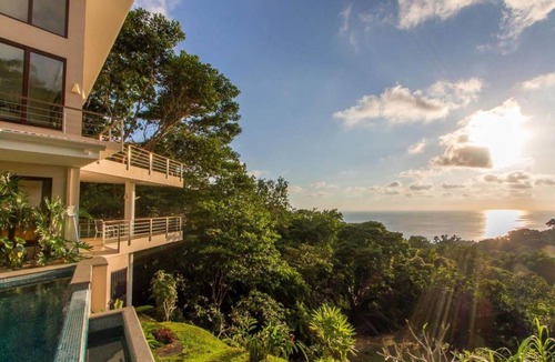 Dominical Villa | 325 m² Villa ∙ 3 bedrooms ∙ 6 guests