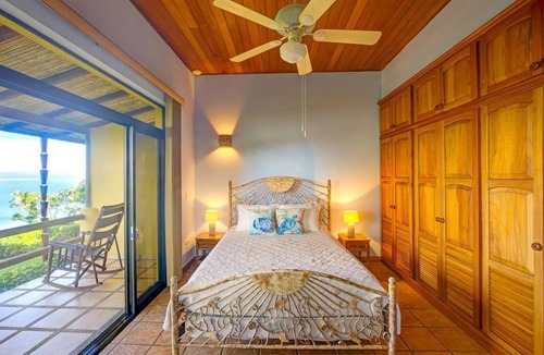 Dominical Villa | 325 m² Villa ∙ 6 bedrooms ∙ 12 guests