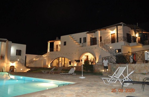 Agia Galini House | 330 m² House ∙ 5 bedrooms ∙ 10 guests