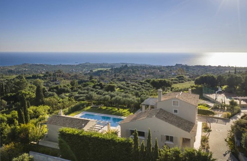 Kaligata Villa | 330 m² Villa ∙ 4 bedrooms ∙ 8 guests