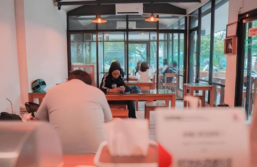Banjarmasin Hotel | 35 m² Hotel ∙ 5 guests