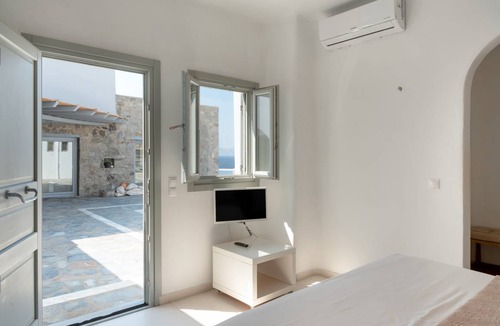 Agios Ioannis Villa | 35 m² Villa ∙ 1 bedroom ∙ 2 guests