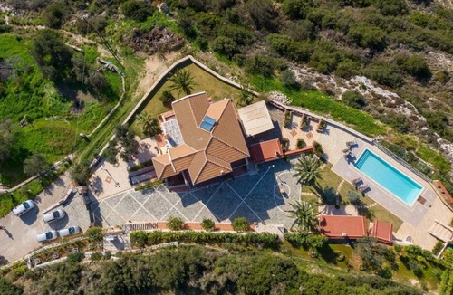 Menegata Villa | 350 m² Villa ∙ 5 bedrooms ∙ 10 guests