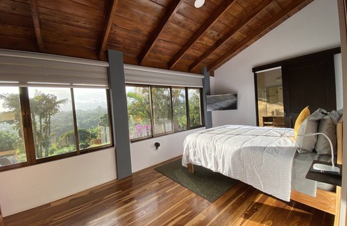 San Isidro Bed & Breakfast | 360-Degree view large family room for 13 guests