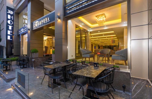 Cumhuriyet Hotel | 38 Hotel