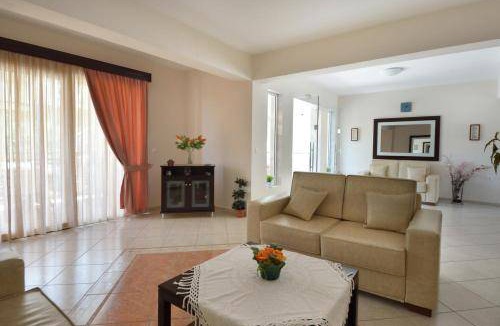 Chrisi Ammoudia Apartment | 38 m² Serviced apartment ∙ 2 bedrooms ∙ 5 guests