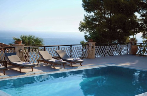 Xirokastello Villa | 3BR Sea-View Villa Private Jet-Stream Pool & BBQ