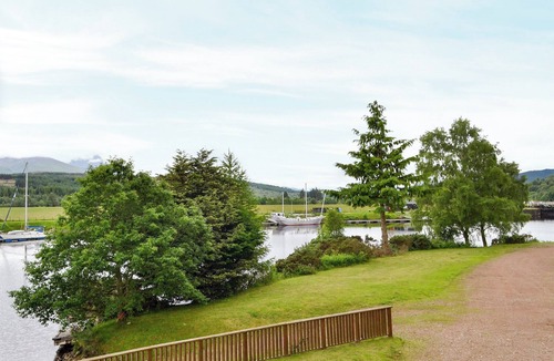 Gairlochy Cottage | 4 bedroom accommodation in Gairlochy, near Fort William