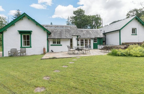 Strathblane Cottage | 4 bedroom accommodation in Invertrossachs, near Callander